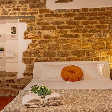 Dante'S Room Dei Cerchi ฟลอเรนซ์ ภายนอก รูปภาพ
