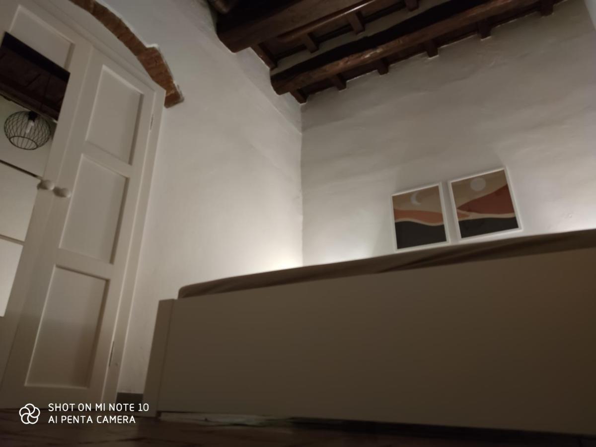 Dante'S Room Dei Cerchi ฟลอเรนซ์ ภายนอก รูปภาพ