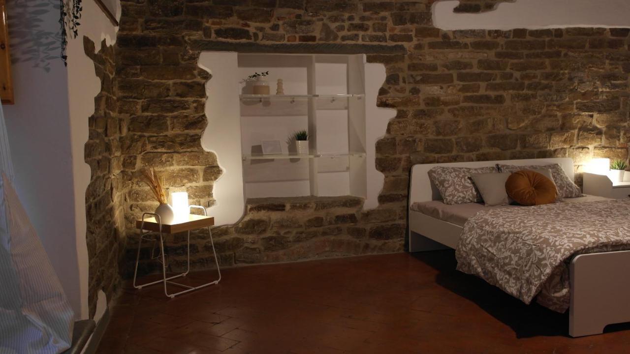 Dante'S Room Dei Cerchi ฟลอเรนซ์ ภายนอก รูปภาพ