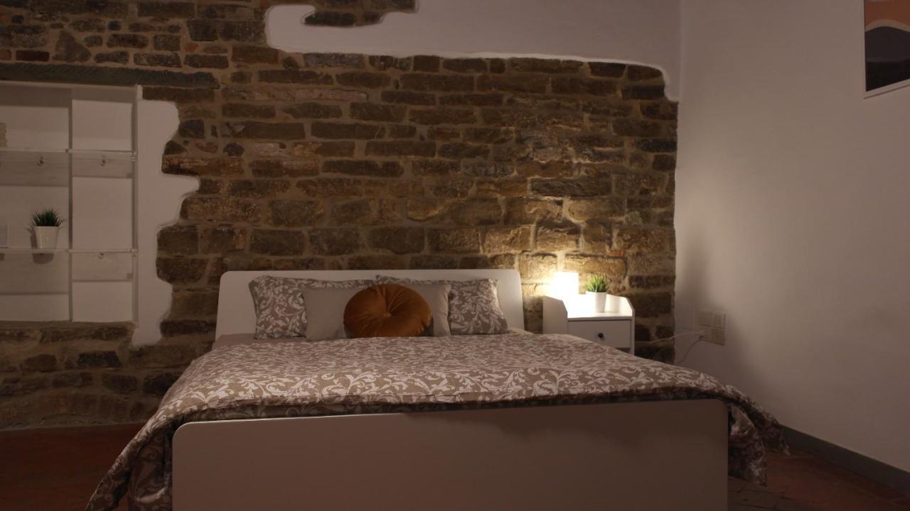 Dante'S Room Dei Cerchi ฟลอเรนซ์ ภายนอก รูปภาพ