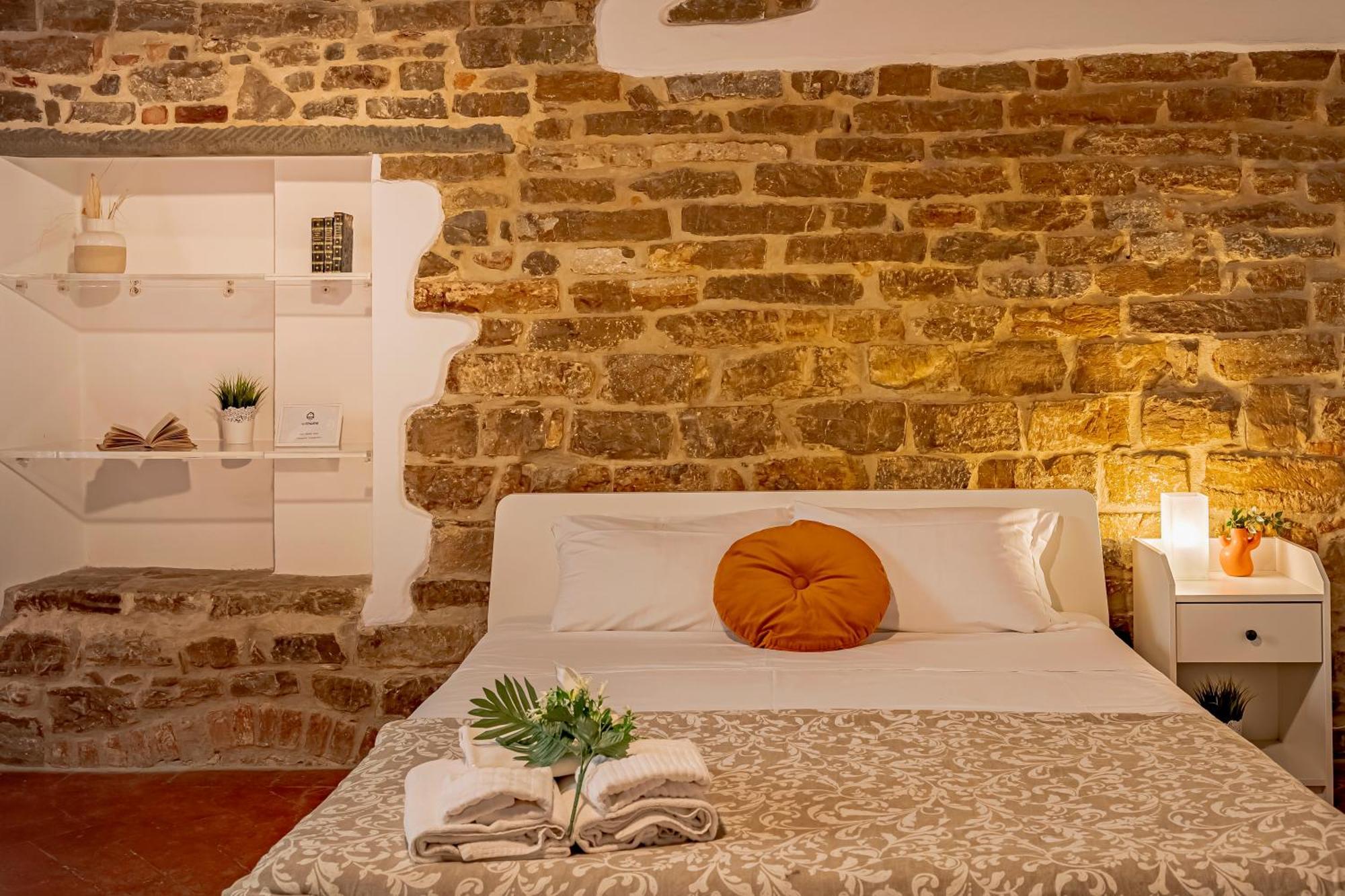 Dante'S Room Dei Cerchi ฟลอเรนซ์ ภายนอก รูปภาพ
