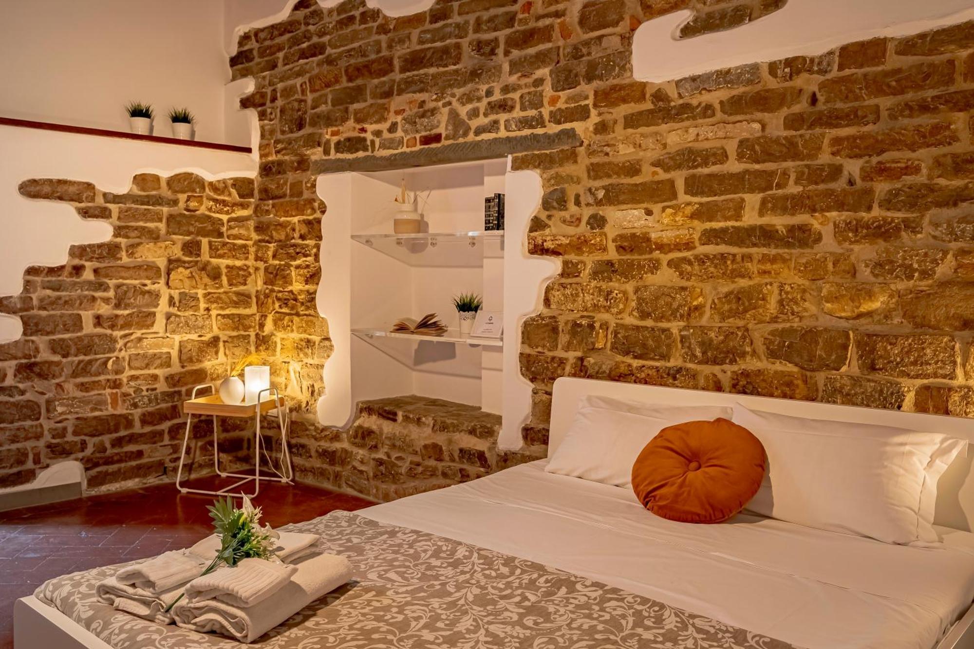 Dante'S Room Dei Cerchi ฟลอเรนซ์ ภายนอก รูปภาพ
