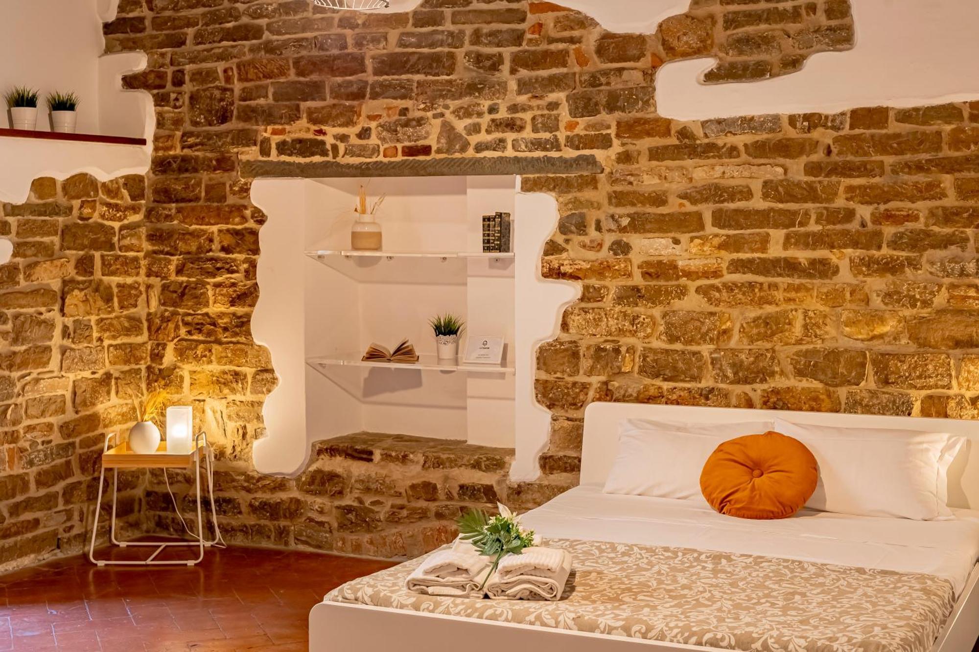 Dante'S Room Dei Cerchi ฟลอเรนซ์ ภายนอก รูปภาพ